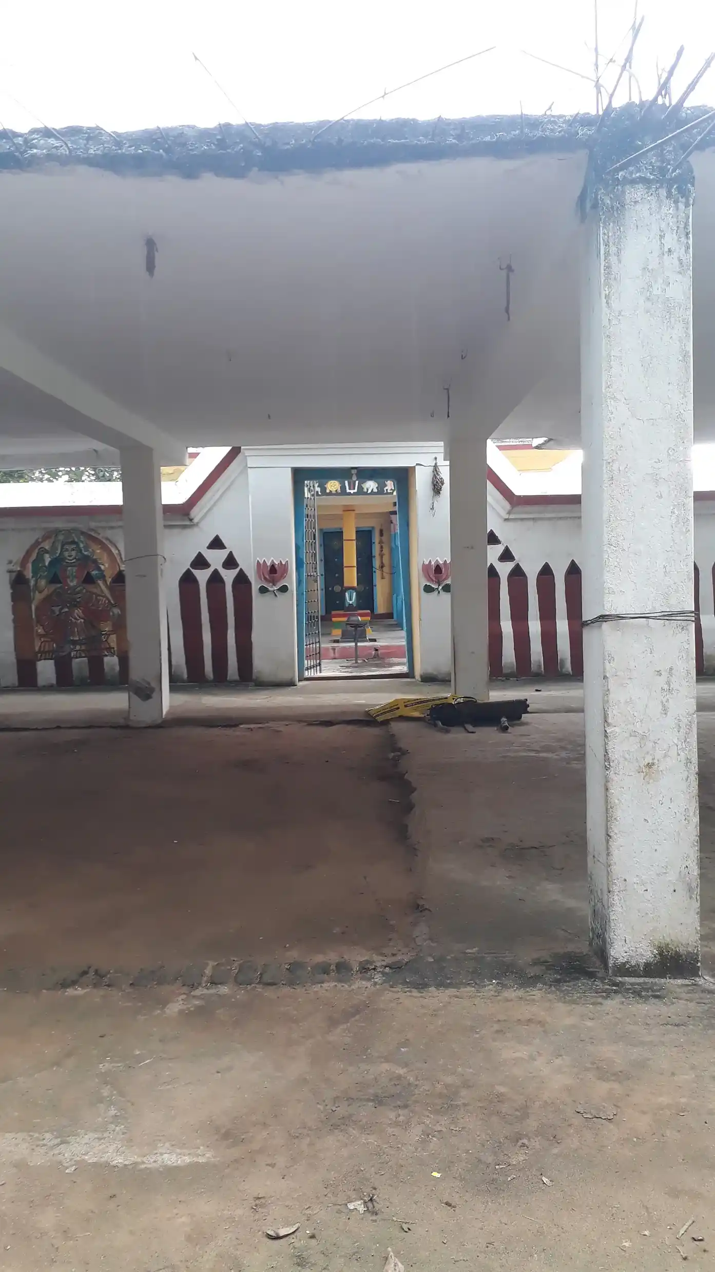 Arulmigu Dharmaraja Temple, Near Main Road, Athimanjeri - 631302 அருள்மிகு தர்மராஜா திருக்கோயில், Near Main Road, Athimanjeri - 631302, Tiruvallur - Ancient Temple Architecture and History Image 2