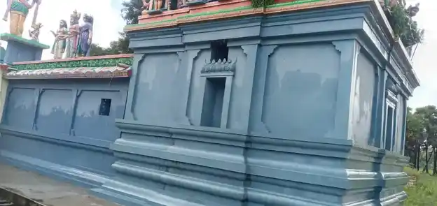 Arulmigu Dharmaraja Temple, Near Ration Shop, Sunnambukulam - 601201 அருள்மிகு தர்மராஜா திருக்கோயில், Near Ration Shop, Sunnambukulam - 601201, Tiruvallur - Ancient Temple Architecture and History Image 2