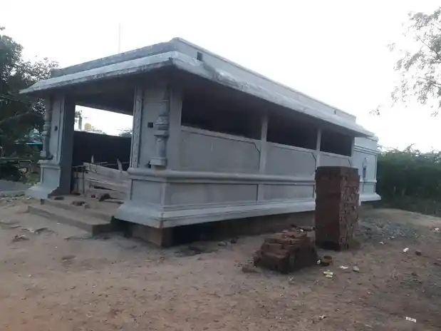 Arulmigu Dharmaraja Temple, Near Sipcot, Sengarai - 601103 அருள்மிகு தர்மராஜா திருக்கோயில், சிப்காட் அருகில், செங்கரை - 601103, Tiruvallur - Ancient Temple Architecture and History Image 4