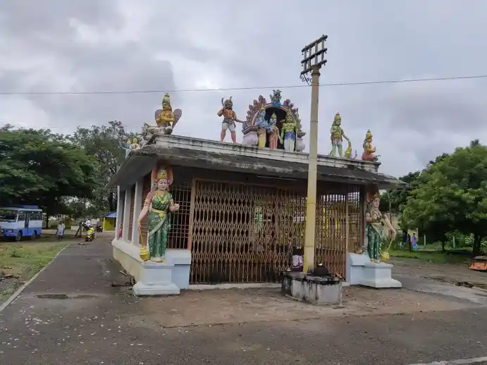 Arulmigu Dharmaraja Throupathiyamman Temple, Vedal - 603304 அருள்மிகு தர்மராஜா திரௌபதியம்மன் திருக்கோயில், Vedal - 603304, Chengalpattu - Ancient Temple Architecture and History Image 2
