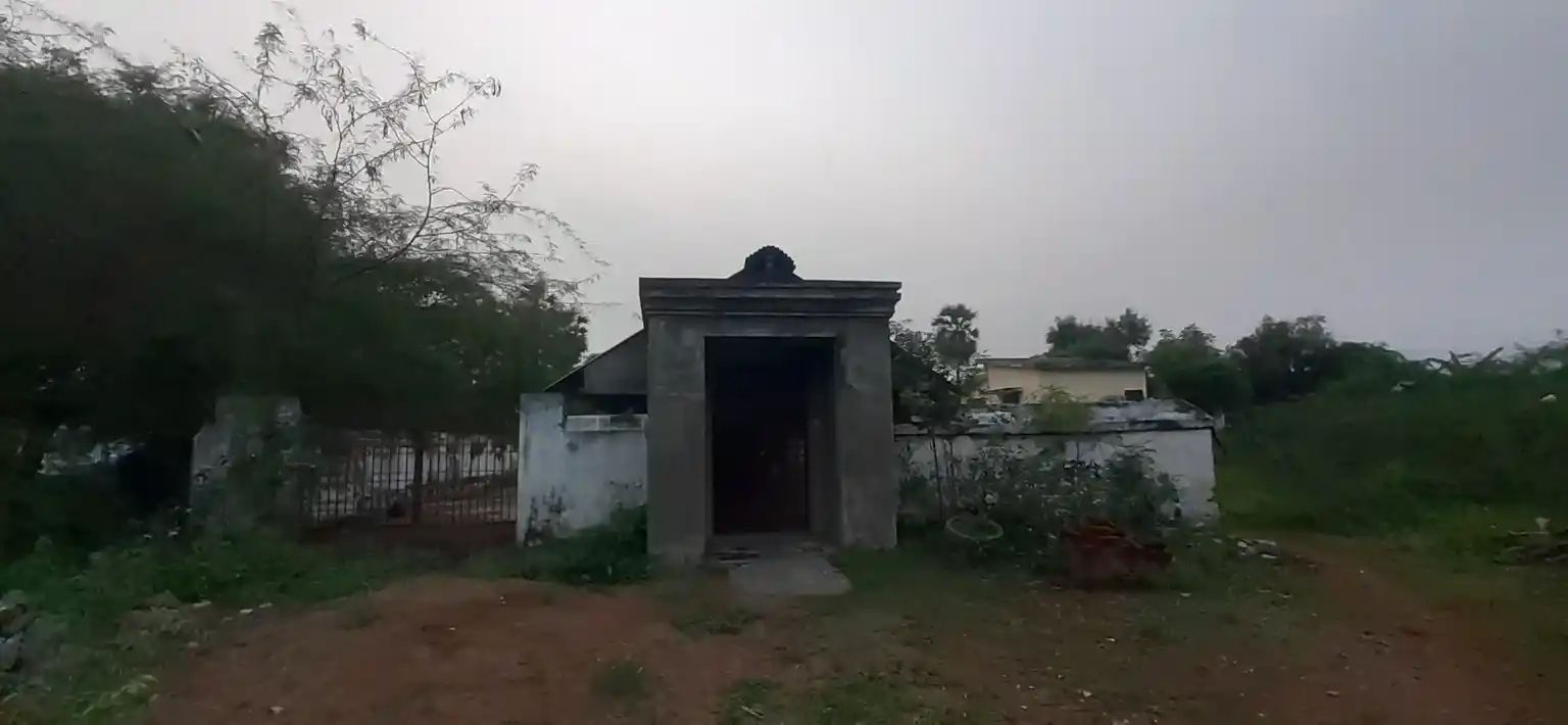 Arulmigu Dharmarajar And Drowpathiamman Temple, Chitarugavurpudur - 604408 அருள்மிகு தர்மராஜர் திருக்கோயில், Chitarugavurpudur - 604408, Tiruvannamalai - Ancient Temple Architecture and History Image 3