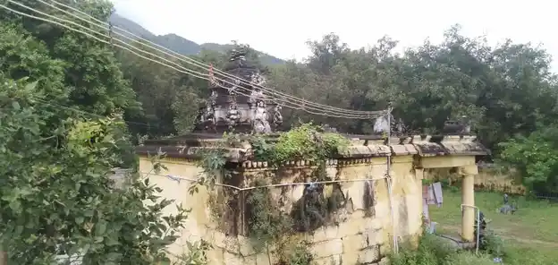 Arulmigu Dharmarajar Drowbathi Amman Temple, Thiruvannamalai - 606601 அருள்மிகு தர்மராஜா, திரௌபதியம்மன் திருக்கோயில், Thiruvannamalai - 606601, Tiruvannamalai - Ancient Temple Architecture and History Image 3