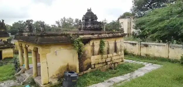 Arulmigu Dharmarajar Drowbathi Amman Temple, Thiruvannamalai - 606601 அருள்மிகு தர்மராஜா, திரௌபதியம்மன் திருக்கோயில், Thiruvannamalai - 606601, Tiruvannamalai - Ancient Temple Architecture and History Image 4