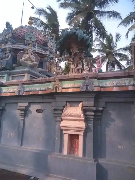 Arulmigu Dharmarajar Drowpathiyamman Temple, Karuveppilai Palaiyam, Karuveppilai Palaiyam - 607204 அருள்மிகு தர்மராஜர் திருக்கோயில், Karuveppilai Palaiyam, Karuveppilai Palaiyam - 607204, Viluppuram - Ancient Temple Architecture and History Image 6