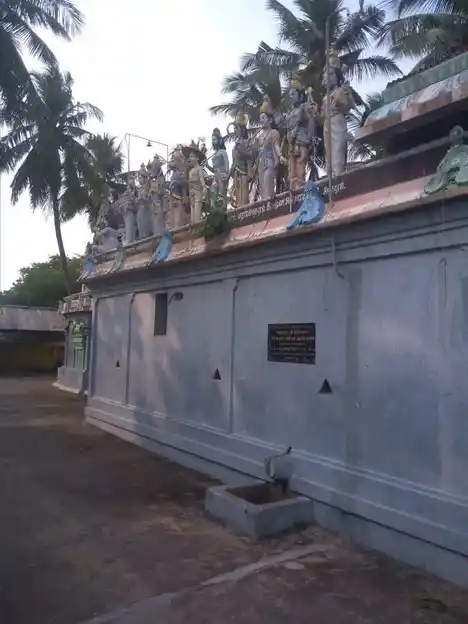 Arulmigu Dharmarajar Drowpathiyamman Temple, Karuveppilai Palaiyam, Karuveppilai Palaiyam - 607204 அருள்மிகு தர்மராஜர் திருக்கோயில், Karuveppilai Palaiyam, Karuveppilai Palaiyam - 607204, Viluppuram - Ancient Temple Architecture and History Image 7