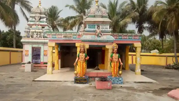 Arulmigu Dharmarajar Temple, Ettipatti - 635305 அருள்மிகு தர்மராஜர் திருக்கோயில், எட்டிப்பட்டி - 635305, Dharmapuri - Ancient Temple Architecture and History Image 2
