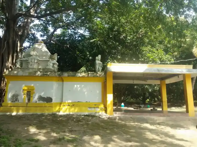 Arulmigu Dharmarajar Temple, Kaveripattinam Way, Thalihalli - 635112 அருள்மிகு தர்மராஜர் திருக்கோயில், தளிஹள்ளி - 635112, Krishnagiri - Ancient Temple Architecture and History Image 2