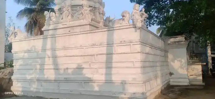 Arulmigu Dharmarajar Temple, Near Adiyamankottam, Adiyamankottai - 636807 அருள்மிகு தர்மராஜர் திருக்கோயில், Near Adiyamankottam, Adiyamankottai - 636807, Dharmapuri - Ancient Temple Architecture and History Image 7