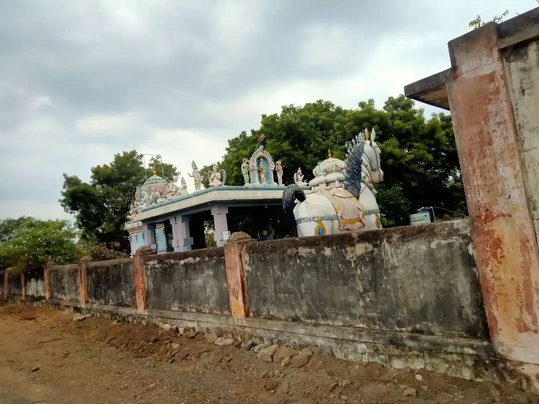 Arulmigu Dharmarajar Temple, Pazhaiyasiruvangur - 606206 அருள்மிகு தர்மராஜர் திருக்கோயில், Pazhaiyasiruvangur - 606206, Kallakurichi - Ancient Temple Architecture and History Image 9