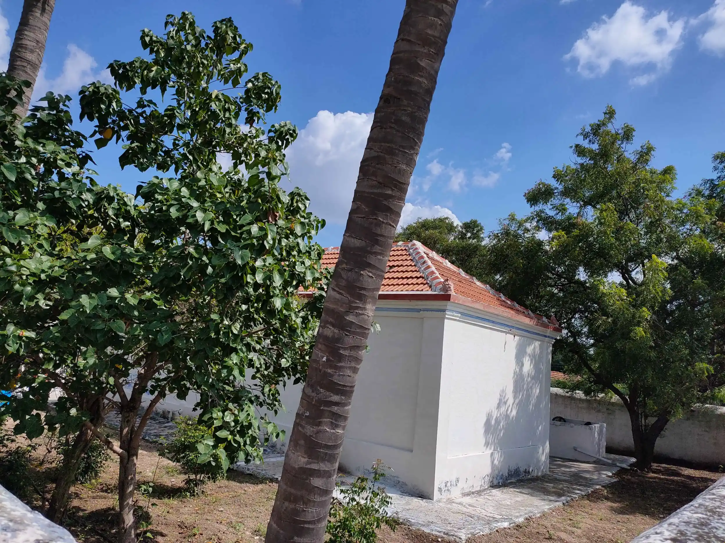 Arulmigu Dharmarajar Temple, V.Kallipalayam - 641664 அருள்மிகு தர்மராஜர் திருக்கோயில், V.Kallipalayam - 641664, Tiruppur - Ancient Temple Architecture and History Image 4