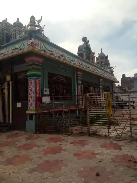 Arulmigu Dharmarajar Thirowpathiamman Temple, Near Bus Stand, Edappady - 637101 அருள்மிகு&nbsp தர்மராஜர் மற்றும் திரௌபதியம்மன் திருக்கோயில், பேருந்து நிலையம் அருகில், எடப்பாடி - 637101, Salem - Ancient Temple Architecture and History Image 3