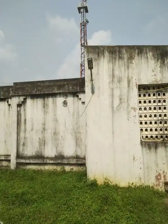 Arulmigu Dharmarajar Throupathiamman Temple, Bus Stand Opposite, Madarpakkam - 601201 அருள்மிகு தருமராஜதிரபதி திருக்கோயில், Bus Stand Opposite, Madarpakkam - 601201, Tiruvallur - Ancient Temple Architecture and History Image 4