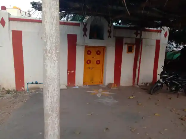 Arulmigu Dharmarayar Temple, Harijana Stareet, Hosur - 635105 அருள்மிகு தர்மராயர் திருக்கோயில், Harijana Stareet, Hosur - 635105, Krishnagiri - Ancient Temple Architecture and History Image 4