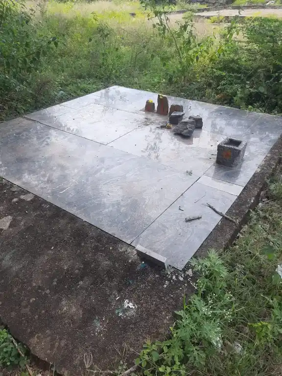 Arulmigu Dharuma Devar Temple, Periyanur, Panjappalli - 636812 அருள்மிகு தருமன் தேவர் திருக்கோயில், Periyanur, Panjappalli - 636812, Dharmapuri - Ancient Temple Architecture and History Image 2