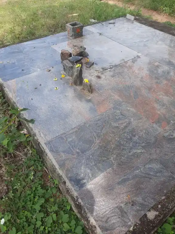 Arulmigu Dharuma Devar Temple, Periyanur, Panjappalli - 636812 அருள்மிகு தருமன் தேவர் திருக்கோயில், Periyanur, Panjappalli - 636812, Dharmapuri - Ancient Temple Architecture and History Image 4