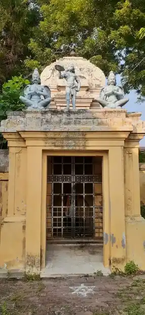 Arulmigu Dhatshana Sanjeeve Temple, Thanjavur - 613009 அருள்மிகு தட்சிண சஞ்சீவி திருக்கோயில், Thanjavur - 613009, Thanjavur - Ancient Temple Architecture and History Image 7