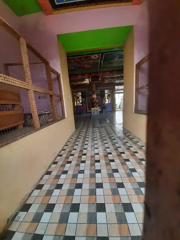 Arulmigu Dhirowpathi Amman Temple, Manavalanaloor - 609501 அருள்மிகு திரௌபதியம்மன் திருக்கோயில், Manavalanaloor - 609501, Thiruvarur - Ancient Temple Architecture and History Image 4