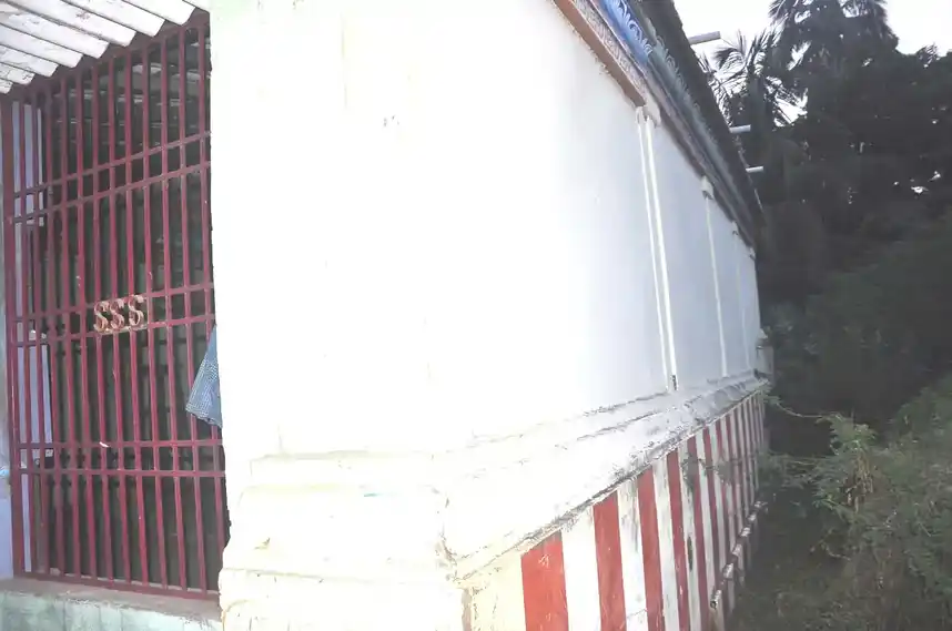 Arulmigu Dhoorapathi Amman Temple, Neelathanalur - 612501 Arulmigu Dhoorapathi Amman Temple, Neelathanalur - 612501, Thanjavur - Ancient Temple Architecture and History Image 5