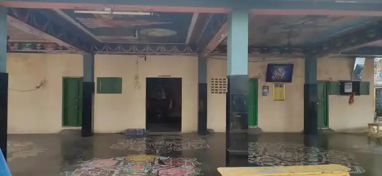 Arulmigu Dhrowpathi And Vazhikattum Pillaiyar Temple, Mamarathumedai, Koranadu - 609001 அருள்மிகு திரௌபதியம்மன் மற்றும் வழிகாட்டும் பிள்ளையார் திருக்கோயில், Mayiladuthurai - 609001, Mayiladuthurai - Ancient Temple Architecture and History Image 3