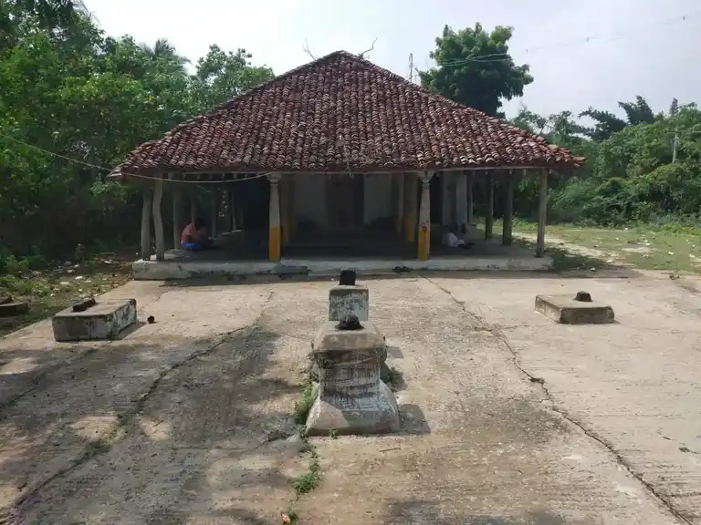 Arulmigu Dhrowpathiamman Temple, Alakudi - 609101 அருள்மிகு திரௌபதியம்மன் திருக்கோயில், Alakkudi, Sirkali - 609101, Mayiladuthurai - Ancient Temple Architecture and History Image 4