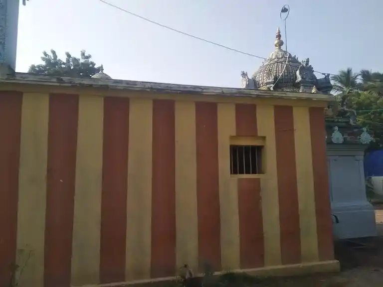 Arulmigu Dhrowpathiamman Temple, Thirukkolakka, Thadaalankoil - 609110 Temple