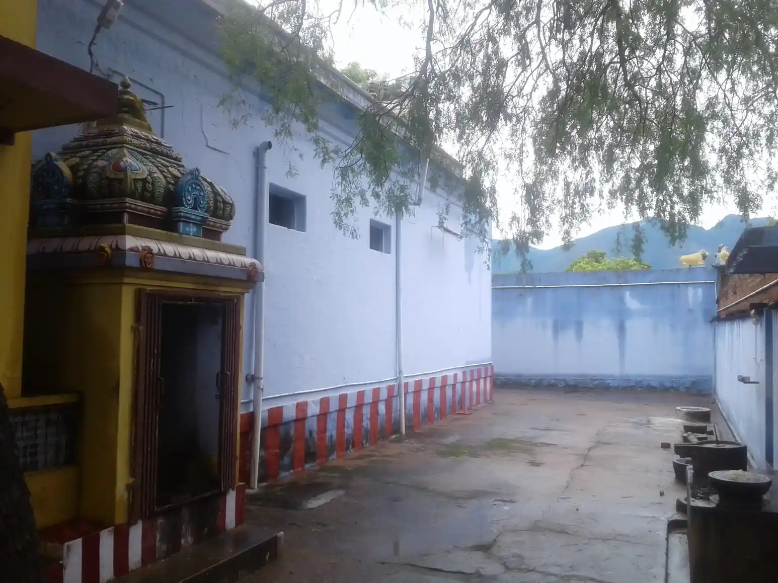 Arulmigu Dhrowpathy Amman Thirukovil, Sivagiri - 627757 Arulmigu Dhrowpathy Amman Thirukovil, Sivagiri - 627757, Tenkasi - Ancient Temple Architecture and History Image 6