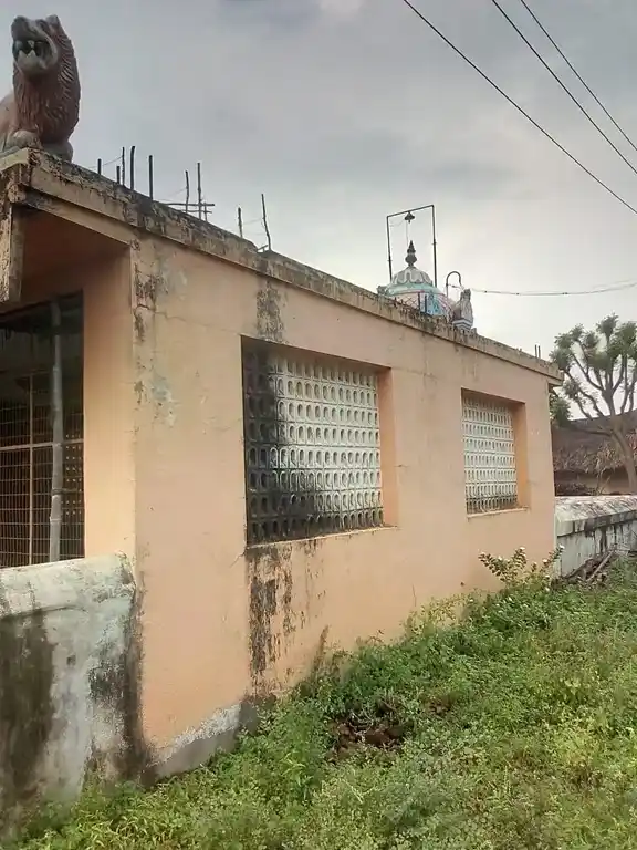 Arulmigu Draubathiamman Temple, Udaivartheeyanoor - 621901 அருள்மிகு திரௌபதியம்மன் திருக்கோயில், Udaivartheeyanoor - 621901, Ariyalur - Ancient Temple Architecture and History Image 3