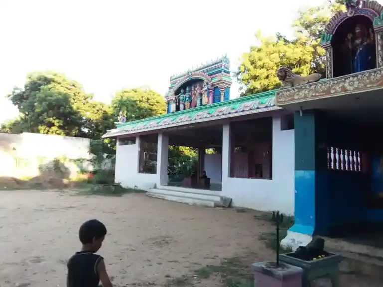 Arulmigu Dropathy Amman Temple, Chathiramkarupur - 612501 அ௫ள்மிகு திரெளபதியம்மன் தி௫க்கோயில், Chathiramkarupur - 612501, Thanjavur - Ancient Temple Architecture and History Image 2