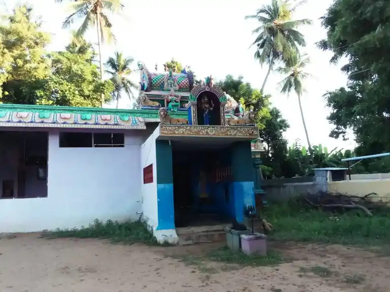 Arulmigu Dropathy Amman Temple, Chathiramkarupur - 612501 அ௫ள்மிகு திரெளபதியம்மன் தி௫க்கோயில், Chathiramkarupur - 612501, Thanjavur - Ancient Temple Architecture and History Image 3