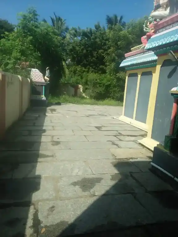 Arulmigu Drowpathi Amman , Dharmarajar Temple, Vilvarayanatham, Cuddalore - 607001 அருள்மிகு திரௌபதியம்மன், தர்மராஜர் கோயில், Vilvarayanatham, Cuddalore - 607001, Cuddalore - Ancient Temple Architecture and History Image 2