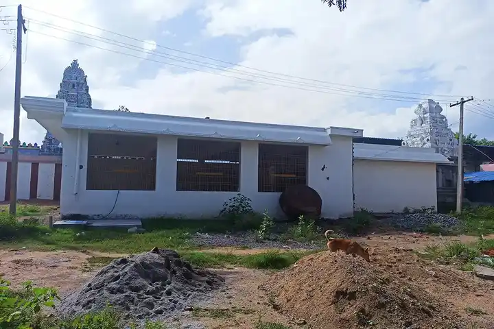 Arulmigu Drowpathi Amman Temple, Vettuvanam - 635809 அருள்மிகு திரௌபதியம்மன் திருக்கோயில், வெட்டுவானம் - 635809, Vellore - Ancient Temple Architecture and History Image 2