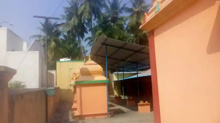 Arulmigu Drowpathiamman Dharmaraja Vagaiyara Temple, Kembarajapuram - 632014 அருள்மிகு திரௌபதியம்மன் தர்மராஜா திருக்கோயில், கெம்பராஜபுரம் - 632014, Vellore - Ancient Temple Architecture and History Image 3