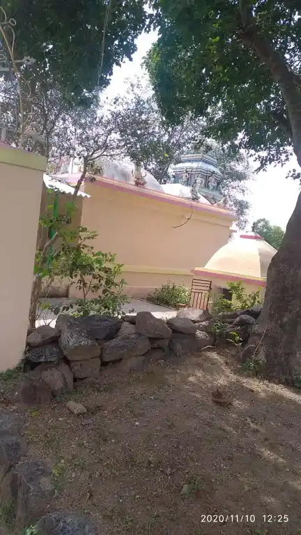 Arulmigu Drowpathiamman Temple, Etiyampatti - 636903 அருள்மிகு துரோபதியம்மன் திருக்கோயில், வேப்பம்பட்டி, வேப்பம்பட்டி - 636903, Dharmapuri - Ancient Temple Architecture and History Image 4