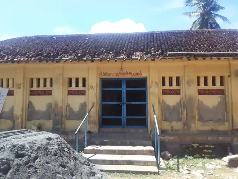 Arulmigu Drowpathiamman Temple, Tambikkottai Vadakadu - 614704 அருள்மிகு திரௌபதியம்மன் திருக்கோயில், Tambikkottai Vadakadu - 614704, Thanjavur - Ancient Temple Architecture and History Image 4