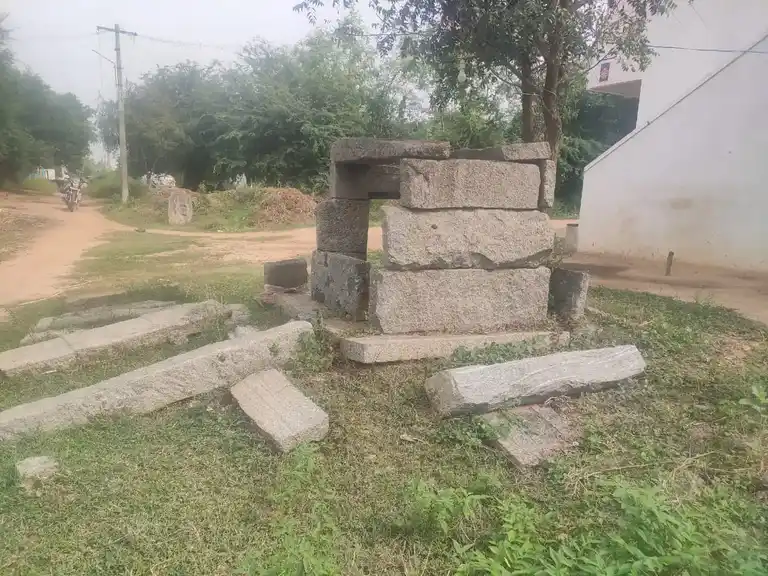 Arulmigu Drowpathiyamman, Aalur - 605757 Arulmigu Drowpathiyamman, Aalur - 605757, Kallakurichi - Ancient Temple Architecture and History Image 2