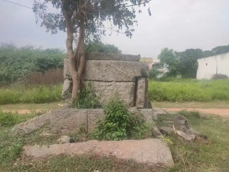 Arulmigu Drowpathiyamman, Aalur - 605757 Arulmigu Drowpathiyamman, Aalur - 605757, Kallakurichi - Ancient Temple Architecture and History Image 4