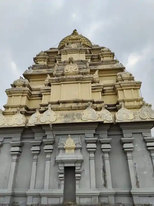 Arulmigu Drowpathiyamman Temple, Aalagiramam - 604302 அருள்மிகு திரௌபதியம்மன் திருக்கோயில், Aalagiramam - 604302, Viluppuram - Ancient Temple Architecture and History Image 9