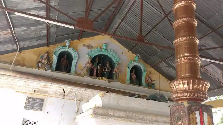 Arulmigu Drowpathiyamman Temple, Avalurpettai - 604201 அருள்மிகு திரௌபதியம்மன் திருக்கோயில், Avalurpettai - 604201, Viluppuram - Ancient Temple Architecture and History Image 4