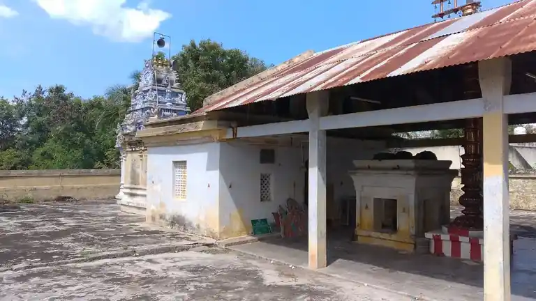 Arulmigu Drowpathiyamman Temple, Avalurpettai - 604201 அருள்மிகு திரௌபதியம்மன் திருக்கோயில், Avalurpettai - 604201, Viluppuram - Ancient Temple Architecture and History Image 6