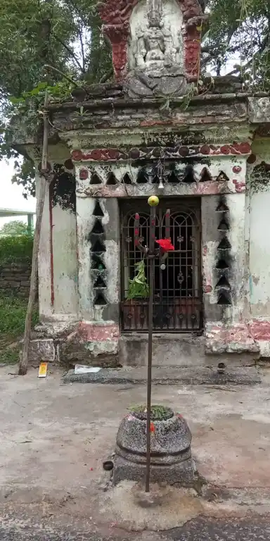 Arulmigu Drowpathiyamman Temple, Maathur Thirukai - 606207 அருள்மிகு திரௌபதியம்மன் திருக்கோயில், Maathur Thirukai - 606207, Viluppuram - Ancient Temple Architecture and History Image 4