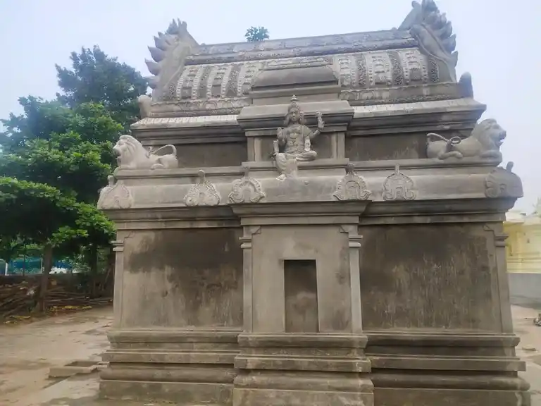 Arulmigu Drowpathiyamman Temple, Melsitthamoor - 604206 அருள்மிகு திரௌபதியம்மன் திருக்கோயில், Melsitthamoor - 604206, Viluppuram - Ancient Temple Architecture and History Image 4