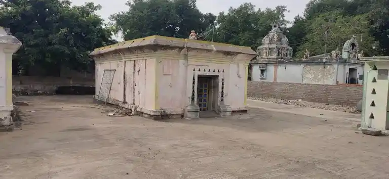 Arulmigu Drowpathiyamman Temple, Paadiyandhal - 605751 அருள்மிகு திரௌபதியம்மன் திருக்கோயில், Paadiyandhal - 605751, Kallakurichi - Ancient Temple Architecture and History Image 3