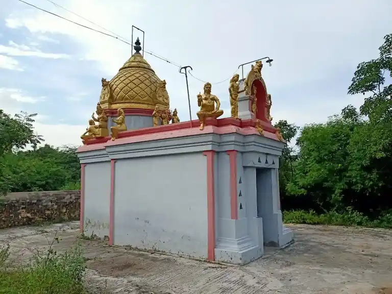 Arulmigu Drowpathiyamman Temple, Sittherippattu - 605755 அருள்மிகு திரௌபதியம்மன் திருக்கோயில், Sittherippattu - 605755, Viluppuram - Ancient Temple Architecture and History Image 3