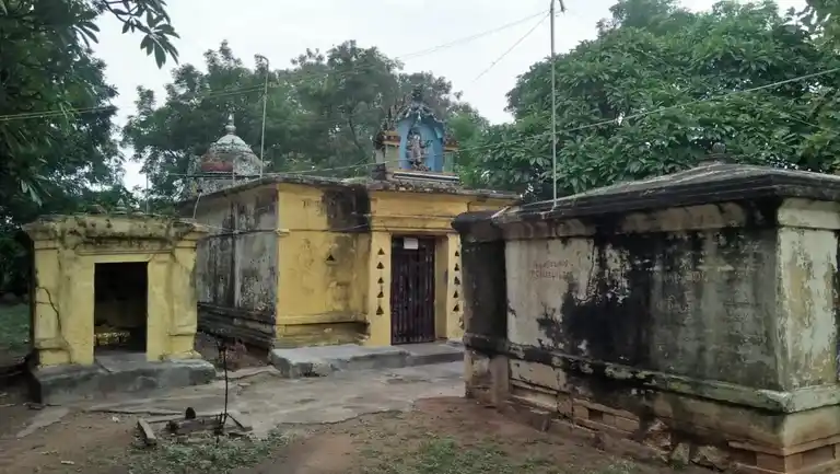 Arulmigu Drowpathiyamman Temple, Thachchur - 606202 அருள்மிகு திரௌபதியம்மன் திருக்கோயில், Thachchur - 606202, Kallakurichi - Ancient Temple Architecture and History Image 3