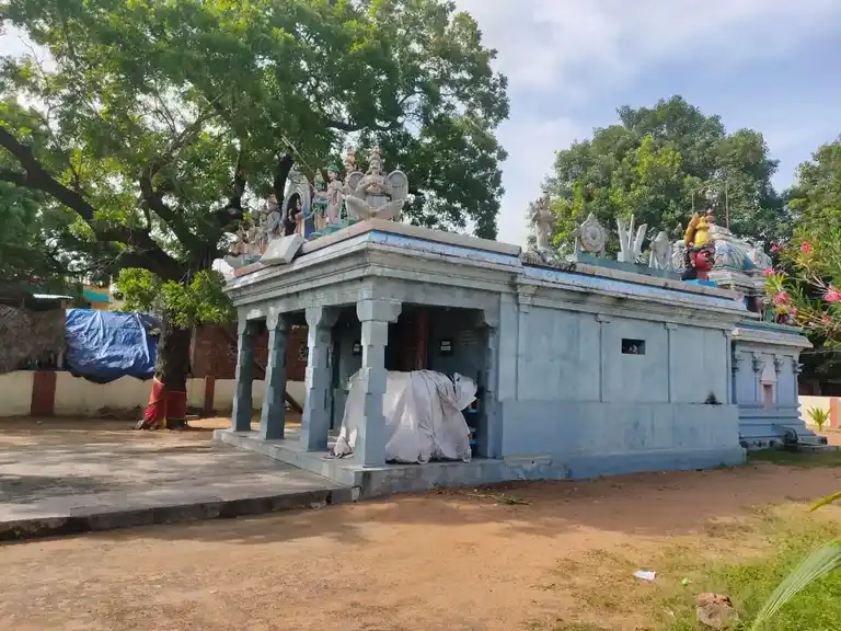 Arulmigu Drowpathiyamman Temple, Thirunaavaloor - 607204
