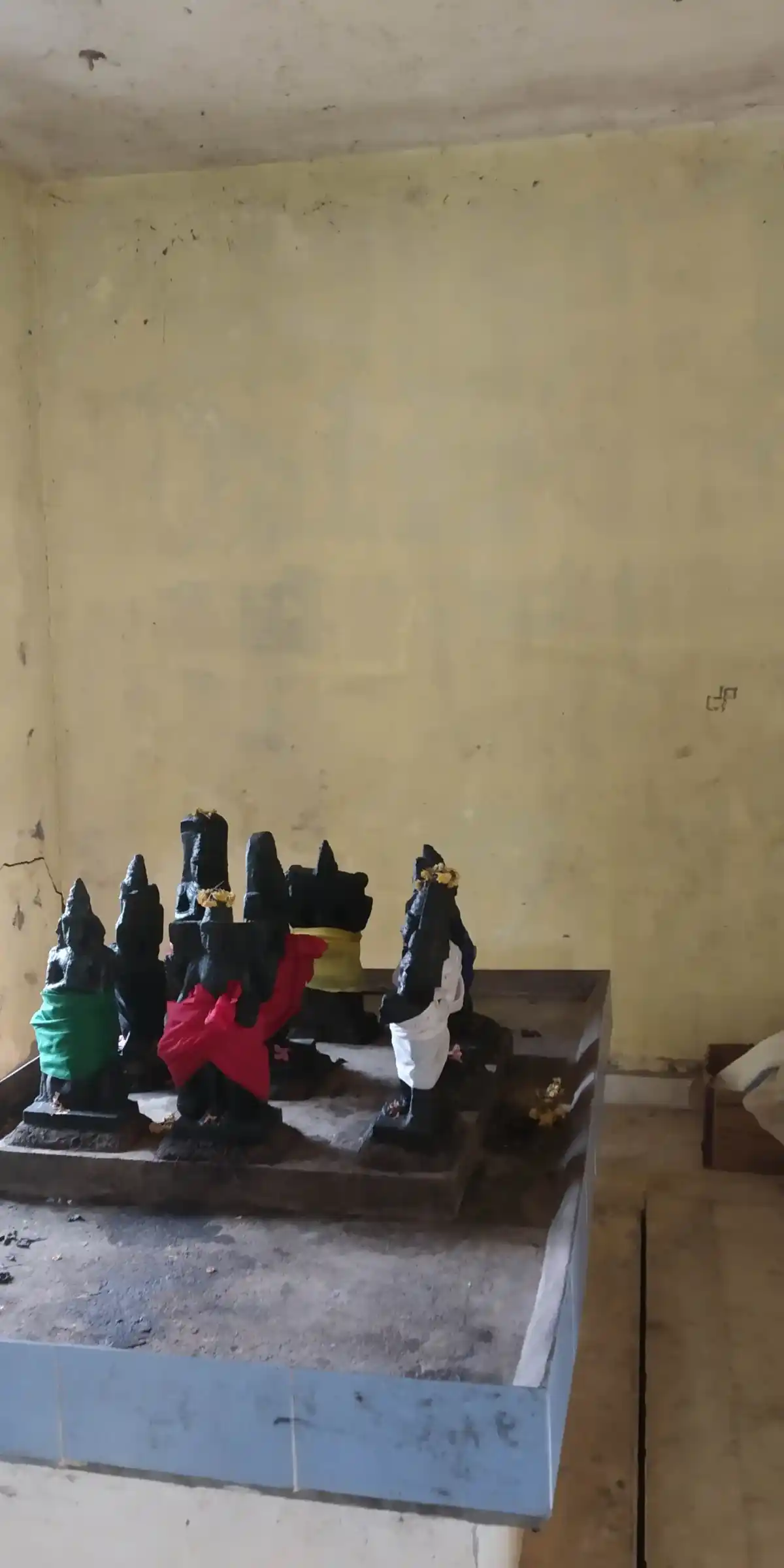 Arulmigu Durapathiamman Temple, Kottaiyur - 612002 அருள்மிகு திரௌபதையம்மன் திருக்கோயில், Kottaiyur - 612002, Thanjavur - Ancient Temple Architecture and History Image 3