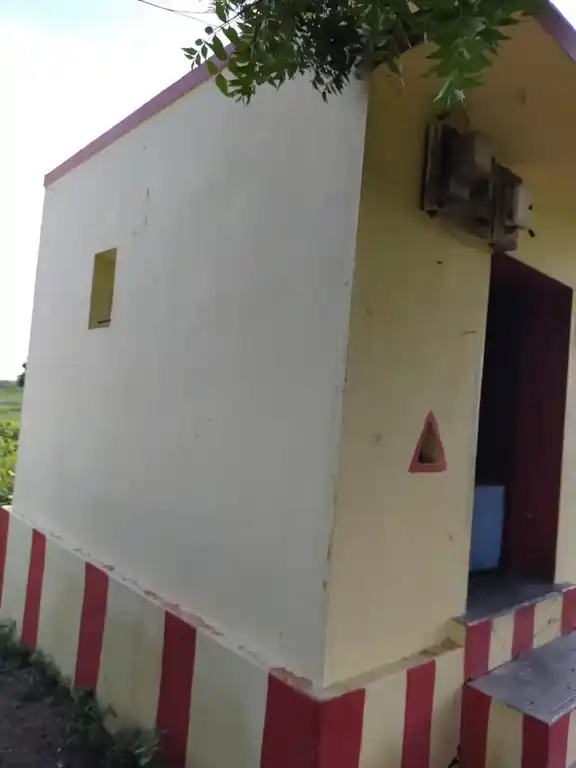 Arulmigu Durgaiamman Temple, Chinnamalaikkunru - 628902 அருள்மிகு துர்க்கையம்மன் திருக்கோயில், Chinnamalaikkunru - 628902, Thoothukudi - Ancient Temple Architecture and History Image 3