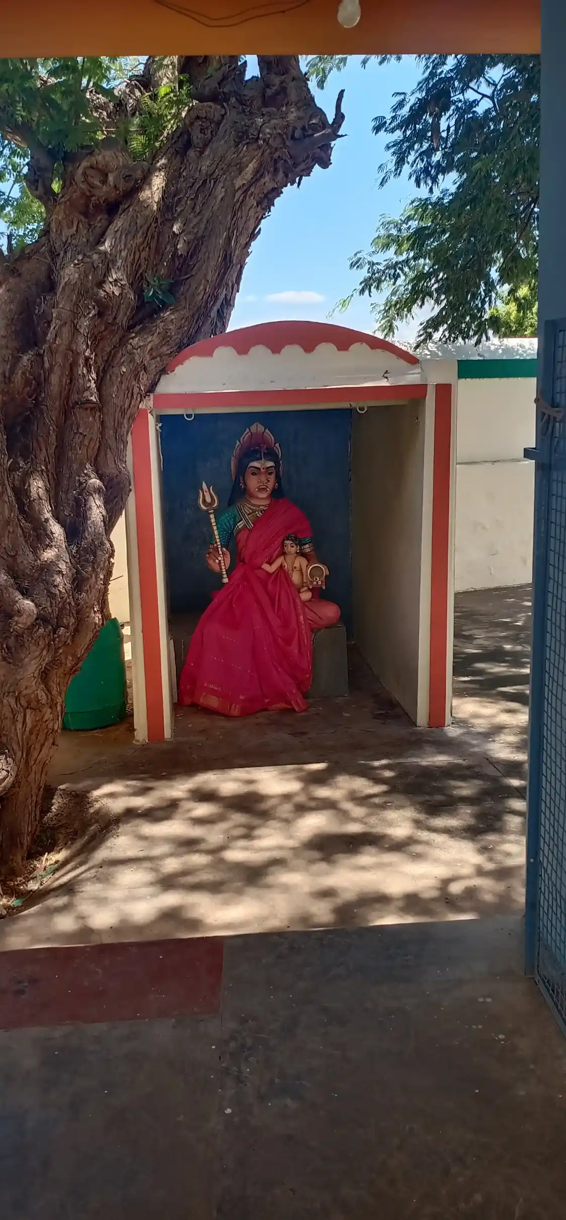 Arulmigu Durgaiamman Temple, Kuthilupai - 624712 அருள்மிகு துர்க்கையம்மன் திருக்கோயில், Kuthilupai - 624712, Dindigul - Ancient Temple Architecture and History Image 3