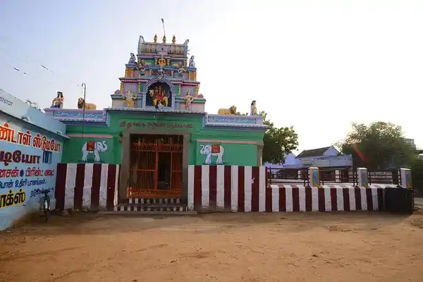 Arulmigu Durgaiamman Temple, Nadukkallur - 627010 அருள்மிகு துர்க்கையம்மன் திருக்கோயில், Nadukkallur - 627010, Tirunelveli - Ancient Temple Architecture and History Image 2