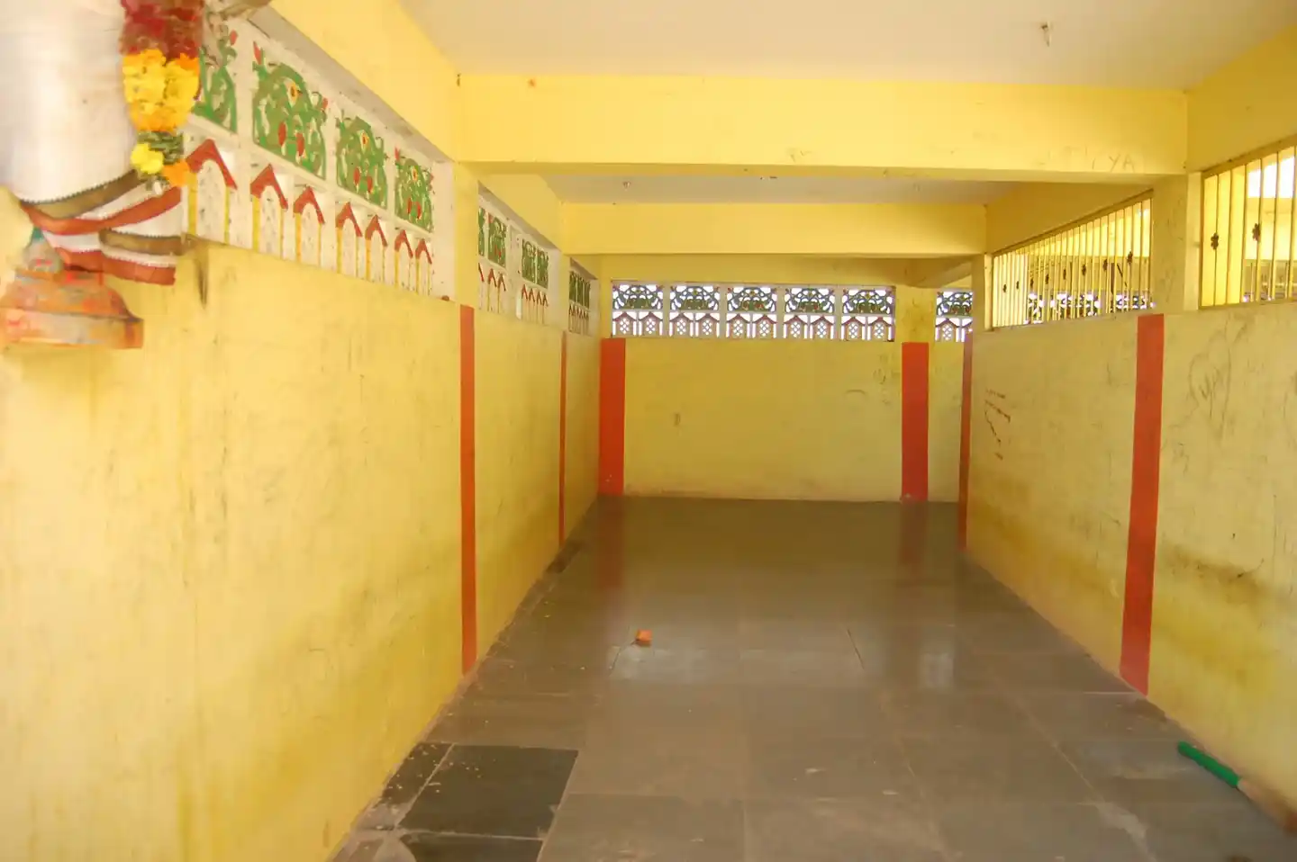 Arulmigu Durgaiyamman Temple, Melmalaiyanur - 604208 அருள்மிகு துர்க்கையம்மன் திருக்கோயில், Melmalaiyanur - 604208, Viluppuram - Ancient Temple Architecture and History Image 3